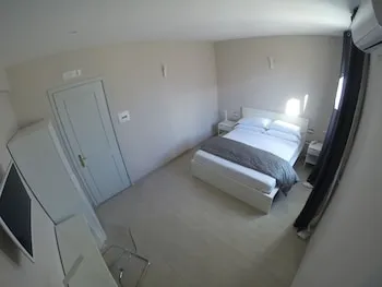 Up Hotel