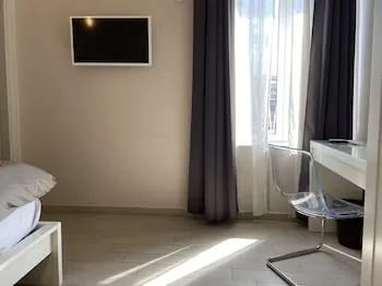 Up Hotel