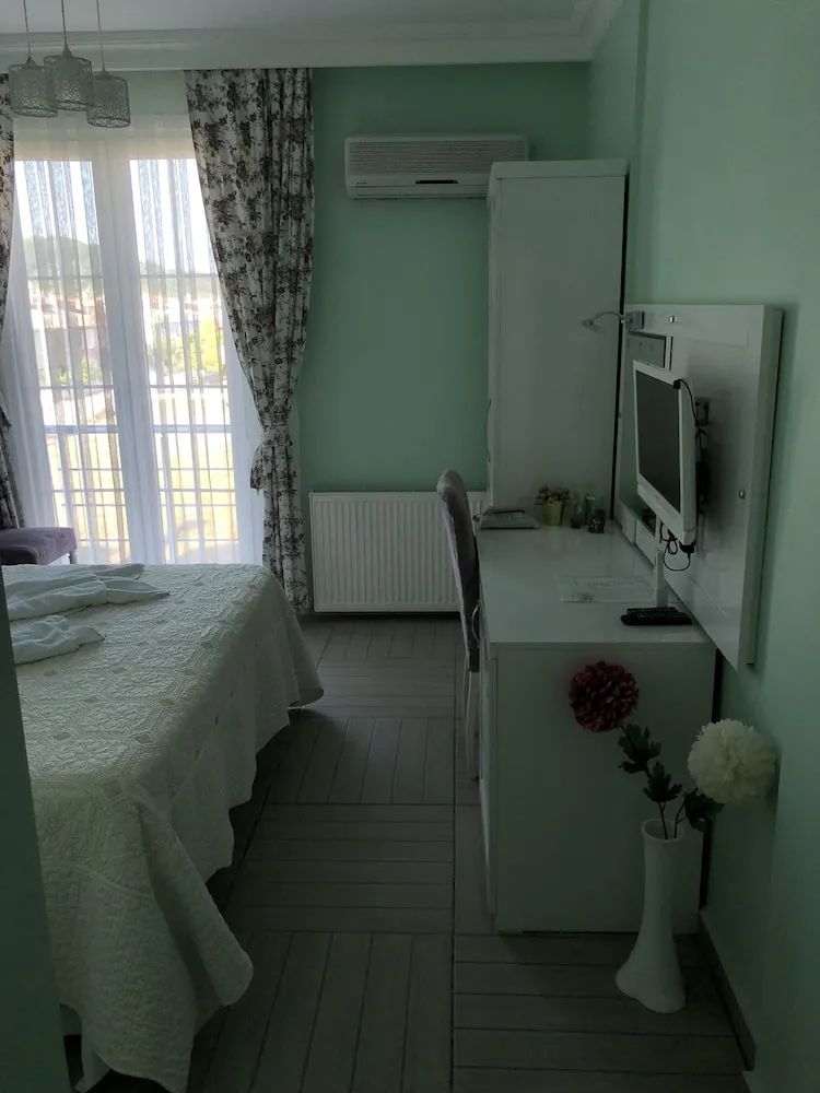 Standard Tek Büyük Yataklı Oda, 1 En Büyük (King) Boy Yatak, Bahçe Manzaralı
