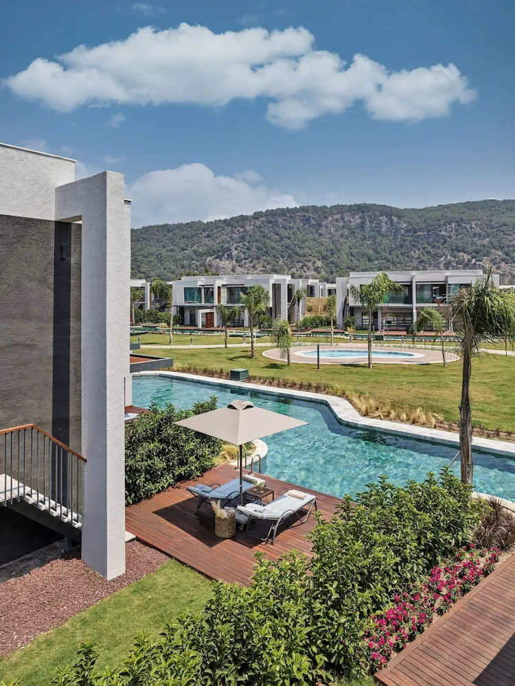 Oda, 1 En Büyük (King) Boy Yatak (Lake House Swim Up)