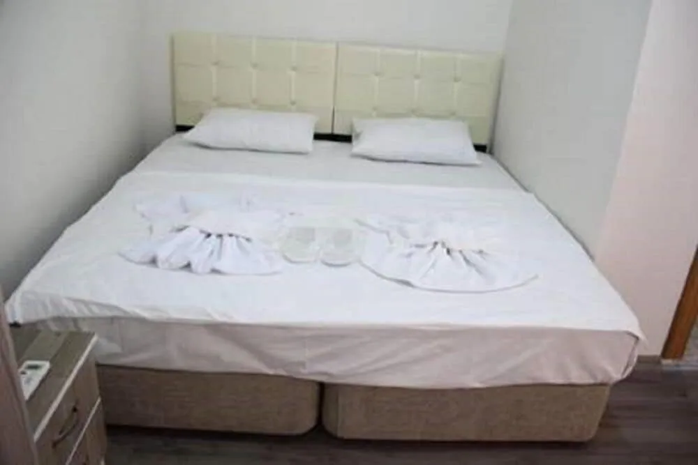 Economy Tek Büyük Yataklı Oda