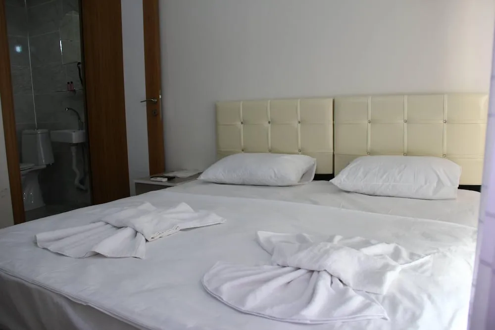 Economy Tek Büyük Yataklı Oda