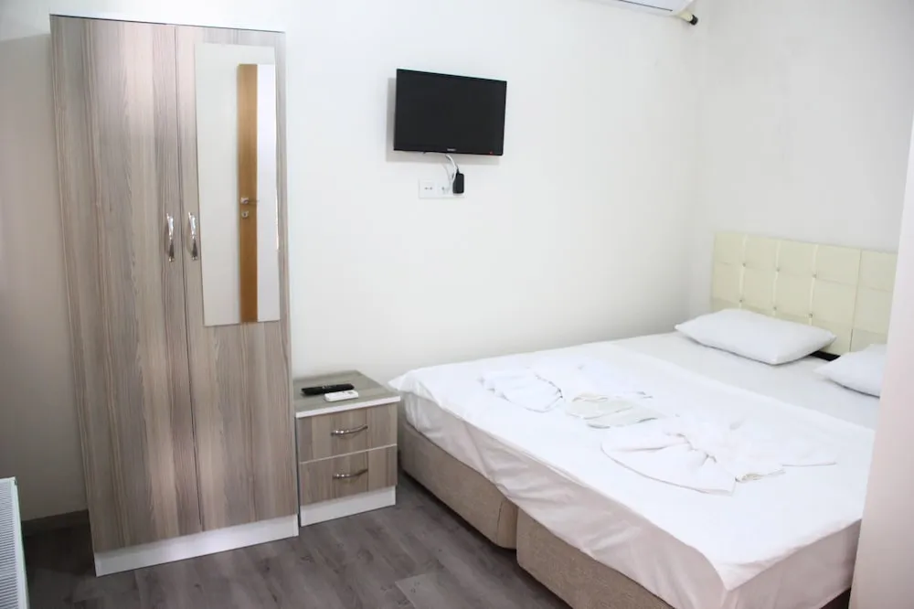 Economy Tek Büyük Yataklı Oda