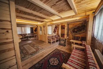 Ahşap Loya Otel