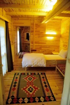Ahşap Loya Otel
