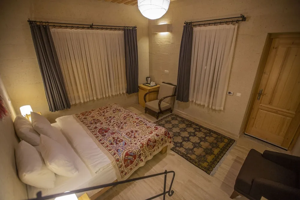 Standard Tek Büyük Yataklı Oda