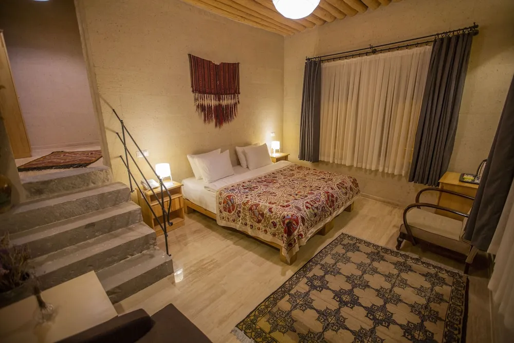 Standard Tek Büyük Yataklı Oda