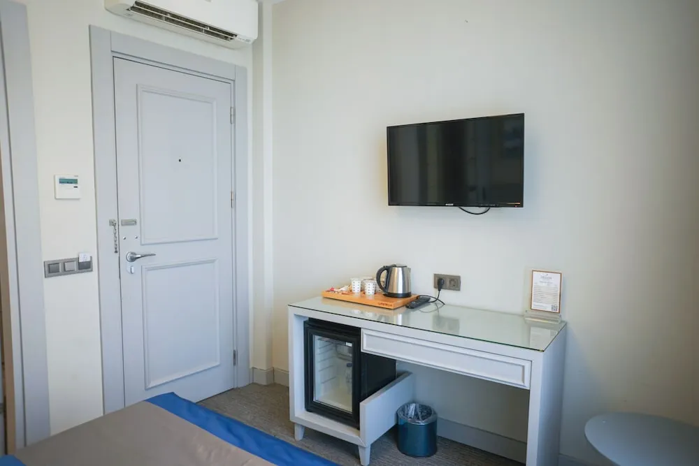 Economy Double Room, Annex Building (No Elevator)
