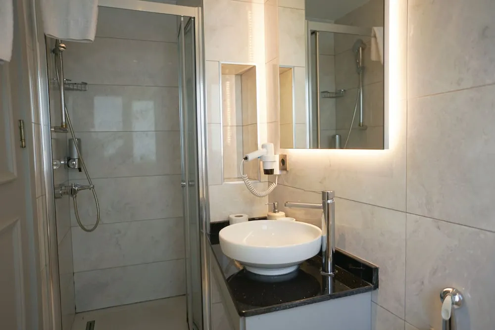 Economy Double Room, Annex Building (No Elevator)