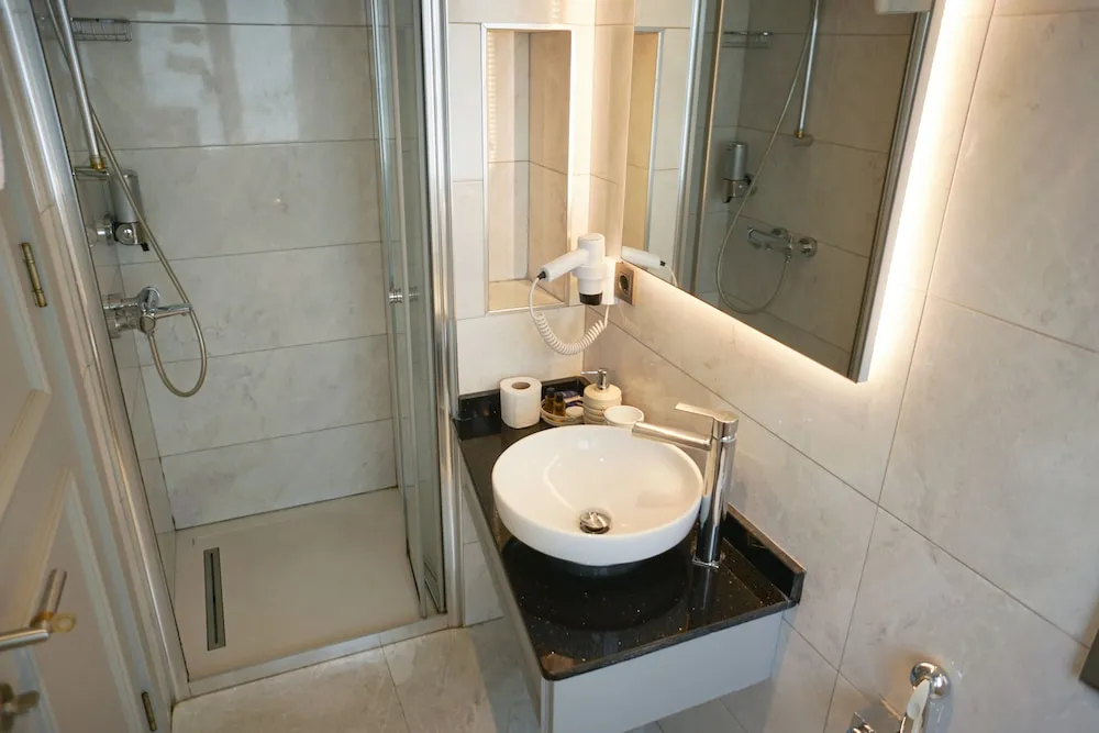 Economy Double Room, Annex Building (No Elevator)
