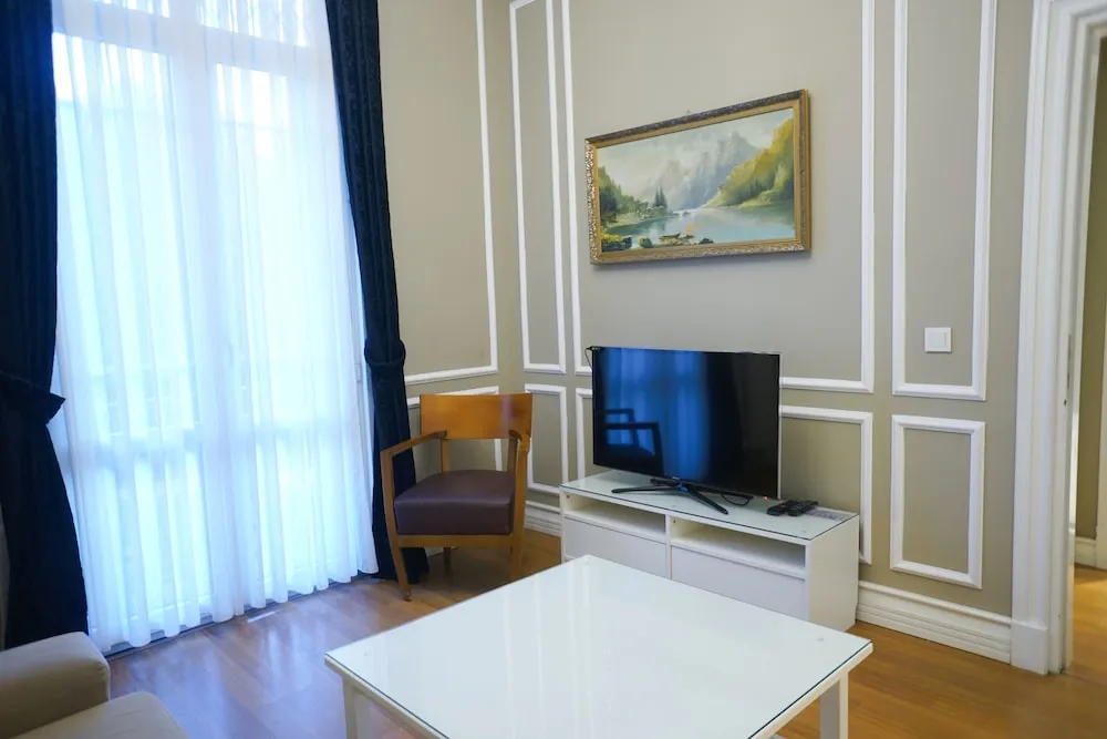 Family Oda (Executive, Annex for 5P)