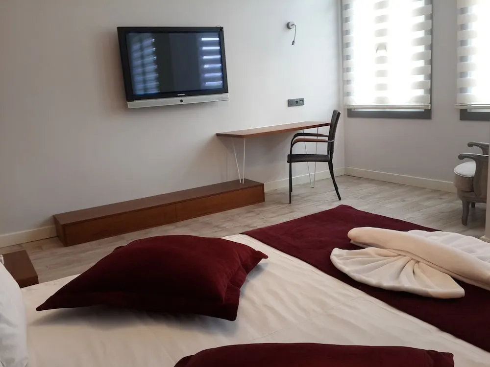 Deluxe Tek Büyük Yataklı Oda (Annex)