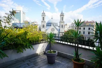 Triada Hotel