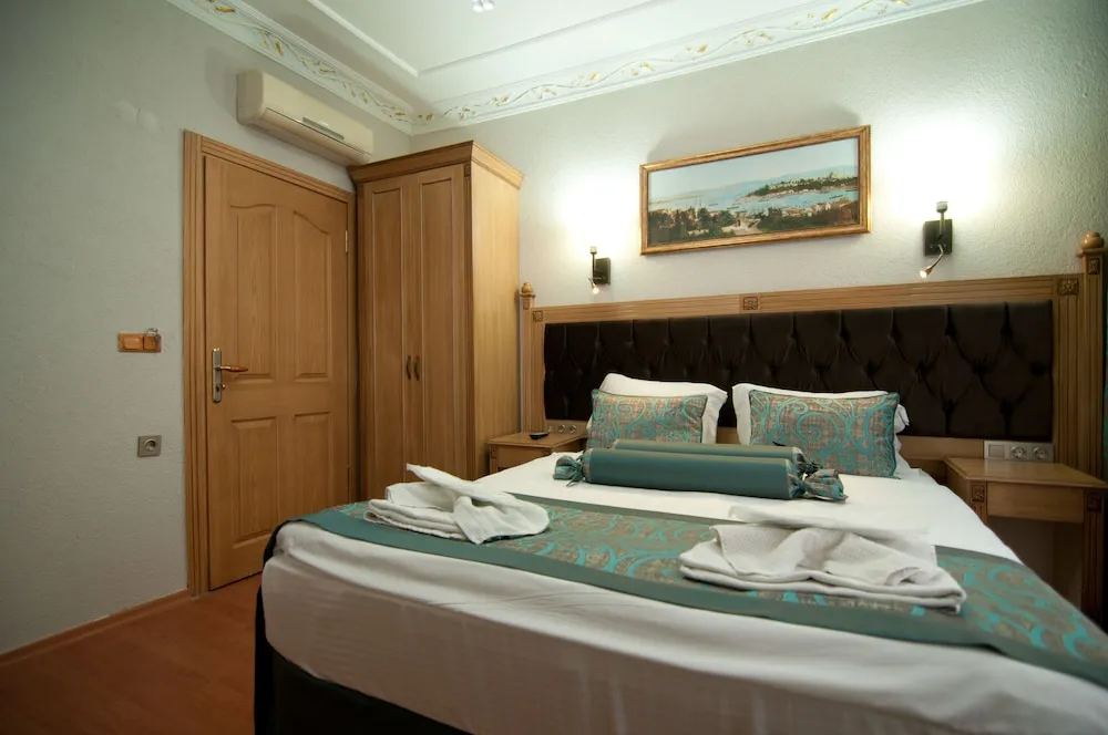 Standard Tek Büyük Yataklı Oda