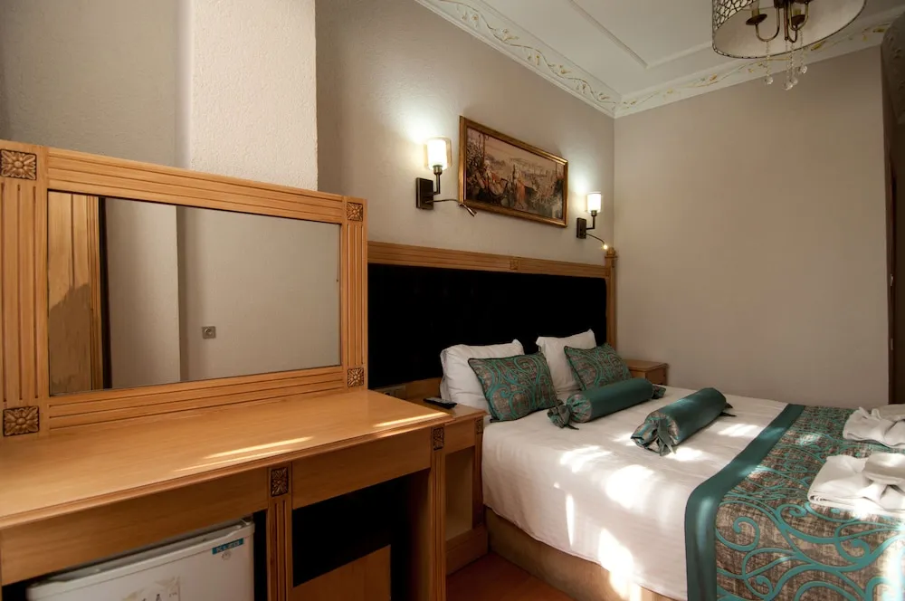 Standard Tek Büyük Yataklı Oda