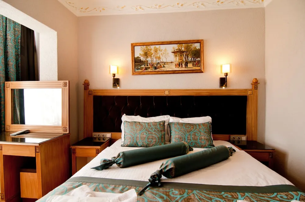 Standard Tek Büyük Yataklı Oda