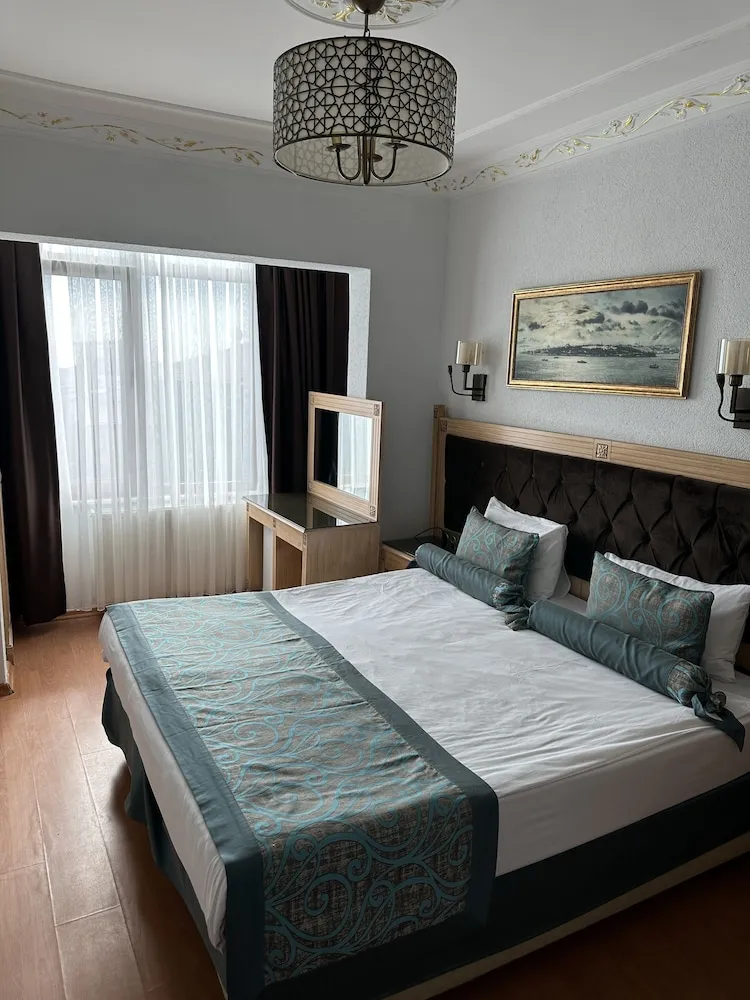 Standard Tek Büyük Yataklı Oda