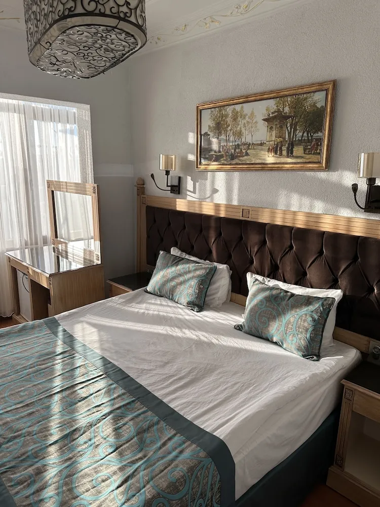 Standard Tek Büyük Yataklı Oda