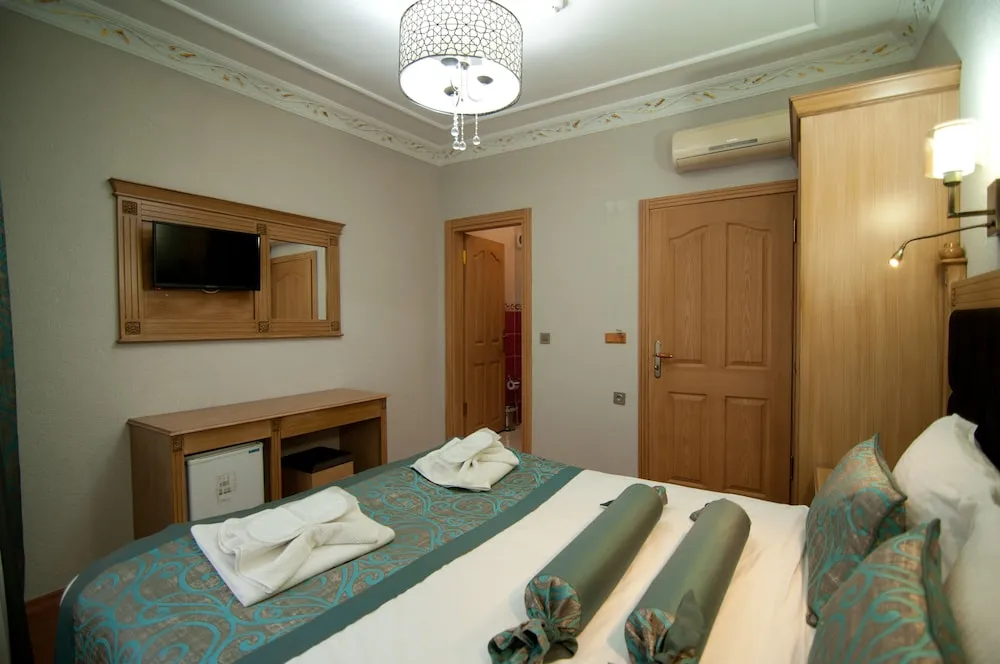 Standard Tek Büyük Yataklı Oda