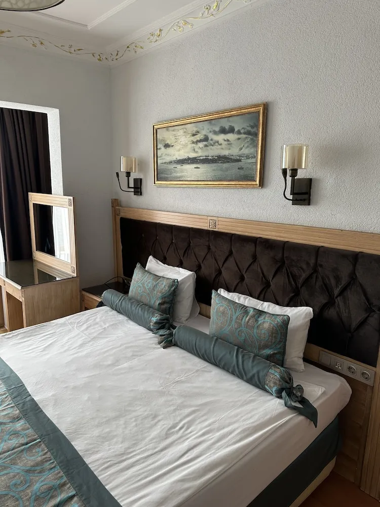 Standard Tek Büyük Yataklı Oda