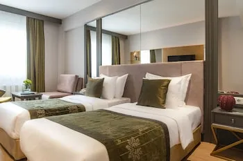 Oran Hotel