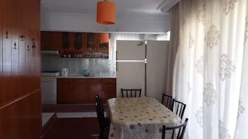 Palamar Apartments