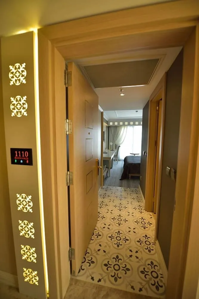 Standard Tek Büyük veya İki Ayrı Yataklı Oda