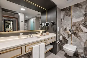 Limak Ambassadore - Special Class