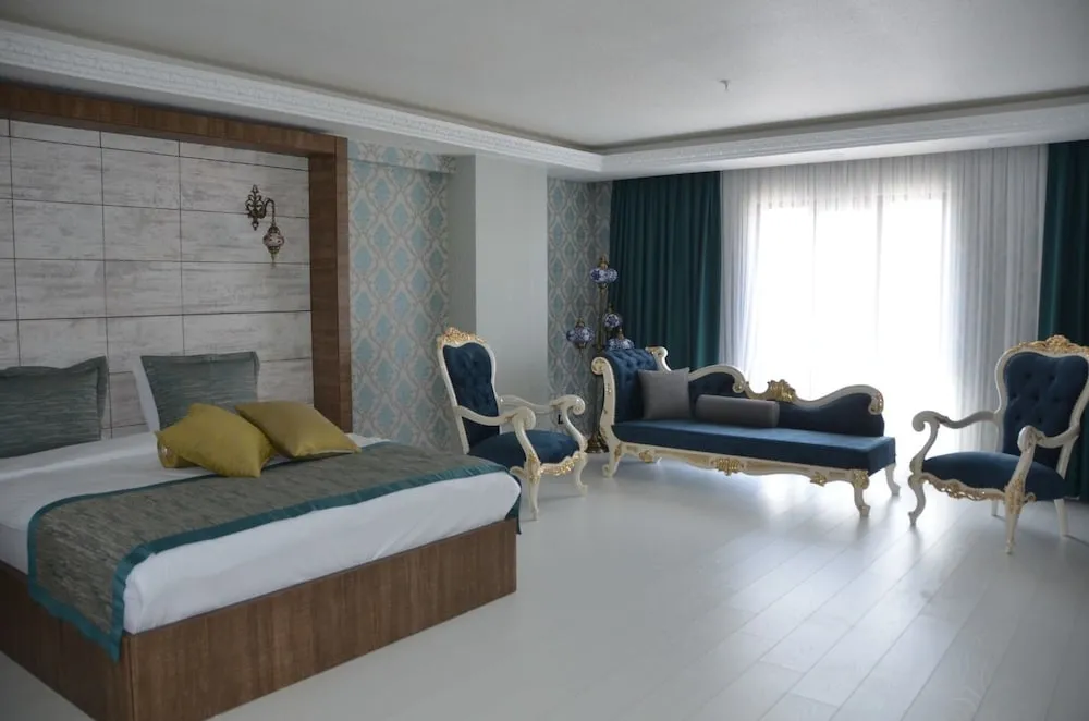 Deluxe Tek Büyük Yataklı Oda