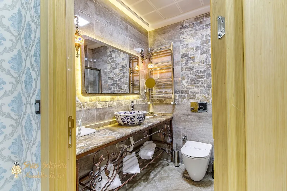 Deluxe Tek Büyük Yataklı Oda