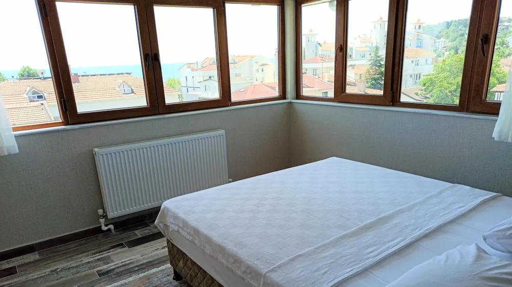 Panorama Sea View Suite