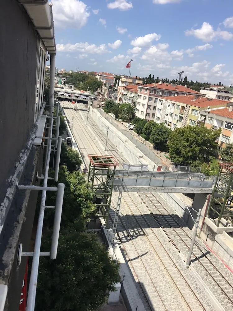 Tek Büyük Yataklı Oda, 1 Çift Kişilik Yatak