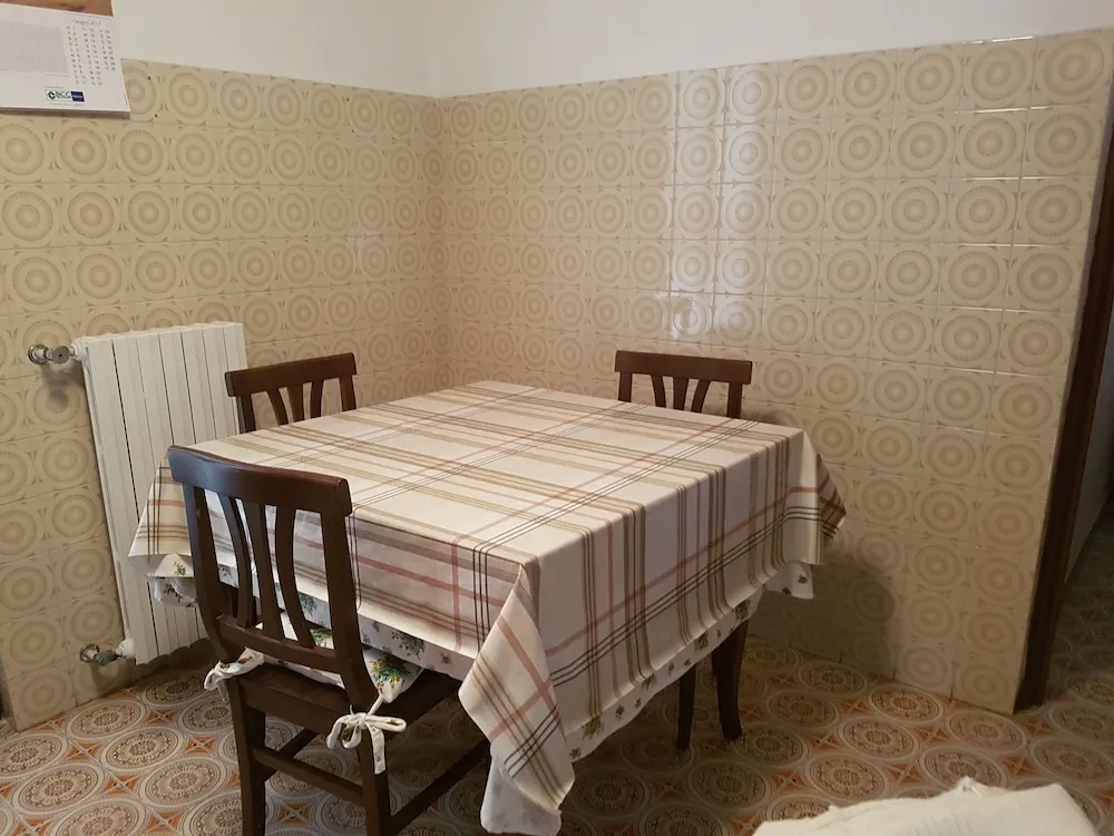 Odada yemek servisi