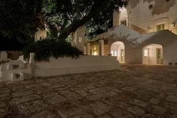 Masseria Le Carrube