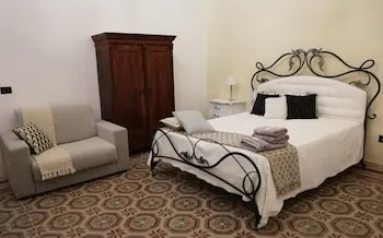 Agorà Suites & Apartments