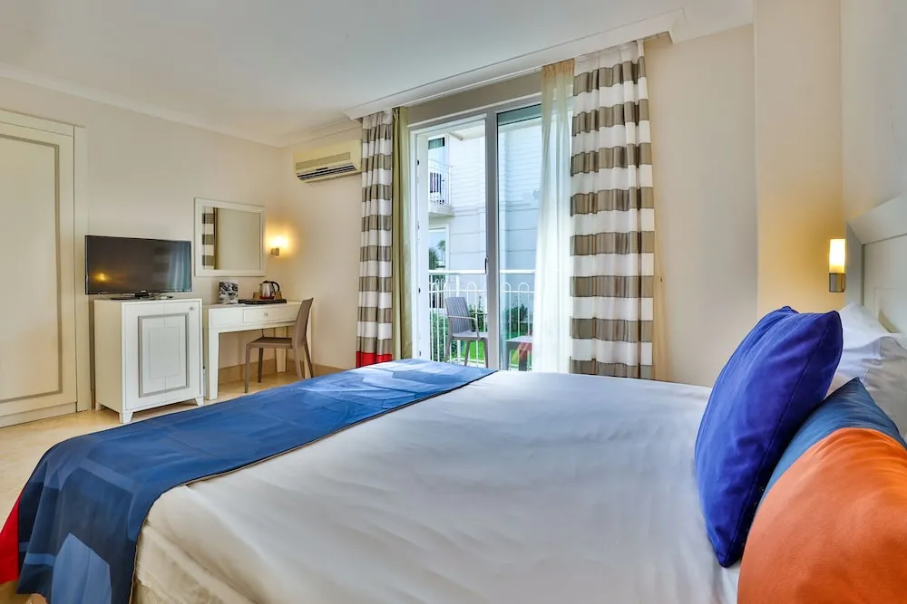 Crystal Boutique Beach Resort - Yetişkin Oteli