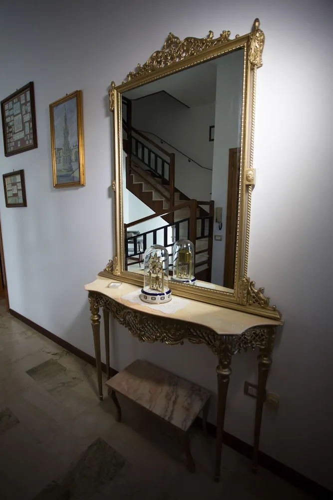 İç mekân girişi