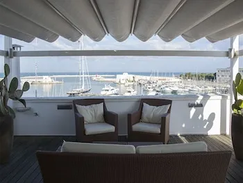 Suite Home Trani