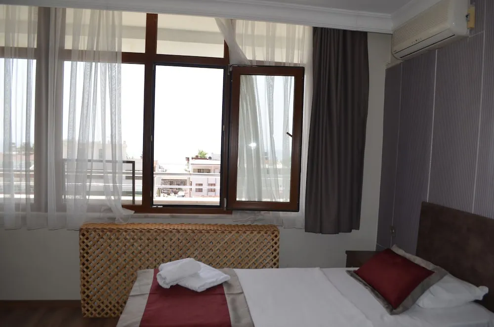 Standard Tek Büyük Yataklı Oda, Şehir Manzaralı