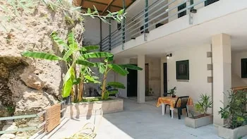 Residence Atenaion
