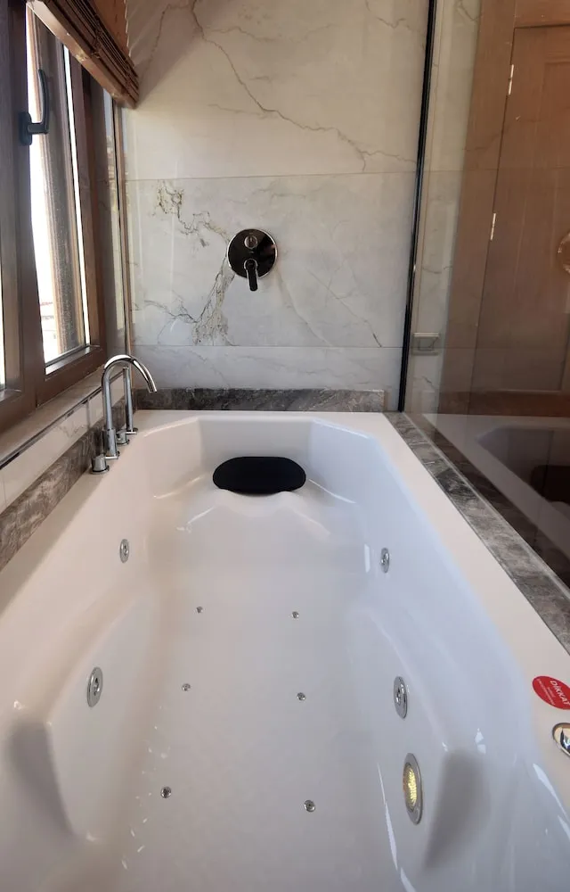 Comfort Oda, Sigara İçilmez, Deniz Manzaralı