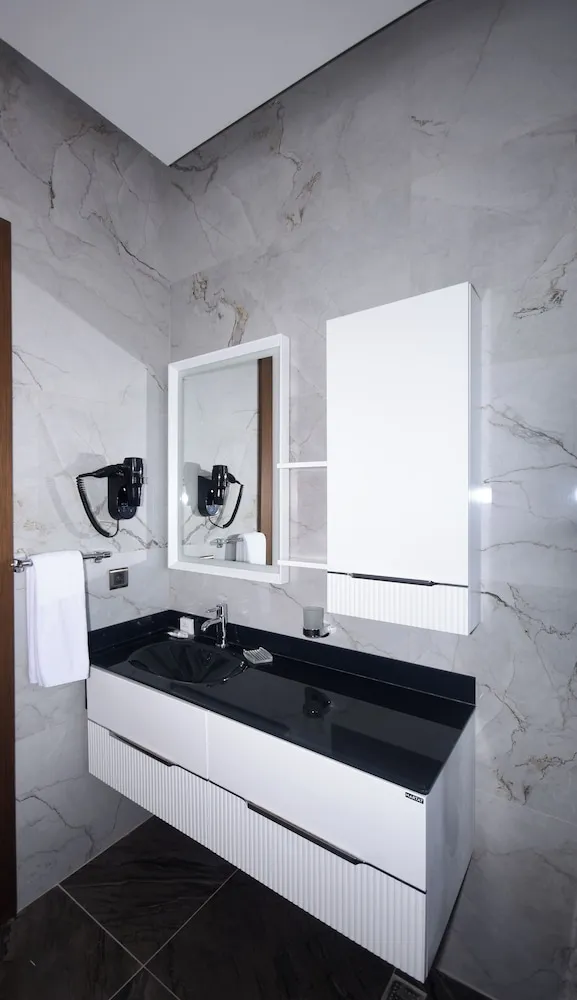 Comfort Oda, Sigara İçilmez, Deniz Manzaralı