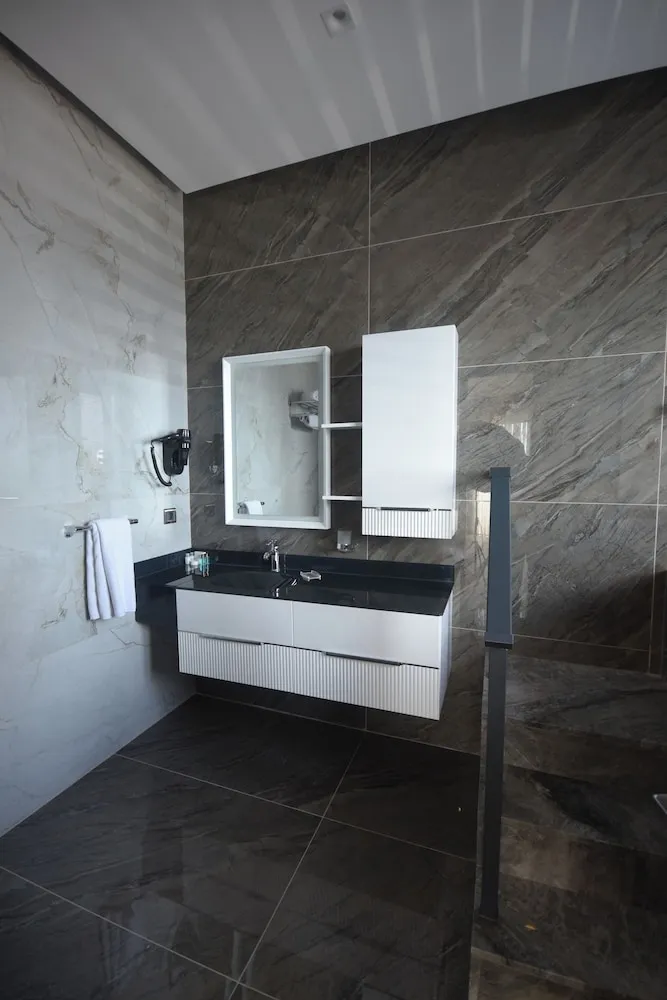 Comfort Oda, Sigara İçilmez, Deniz Manzaralı