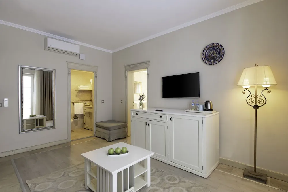 Deluxe Stüdyo Süit, Bahçe Manzaralı