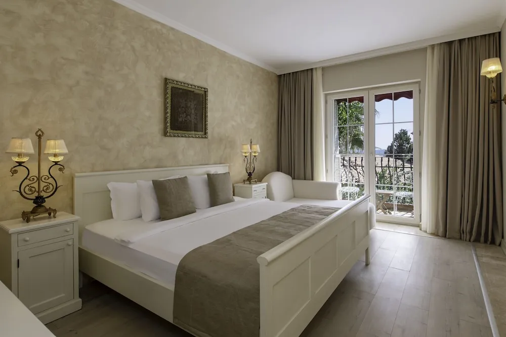 Deluxe Stüdyo Süit, Bahçe Manzaralı