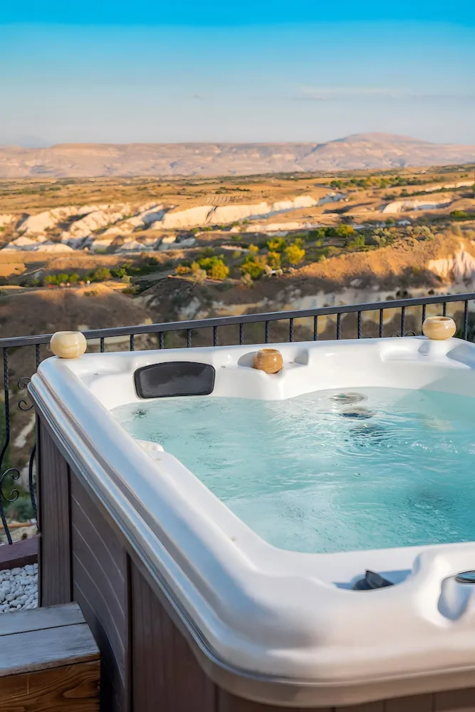 Deluxe Room, Outdoor with Jet Hot Tub