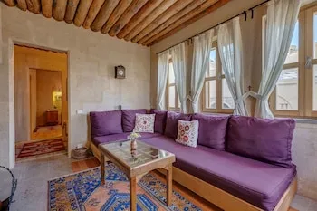 Taşkonaklar Mağara Otel - Özel Sınıf
