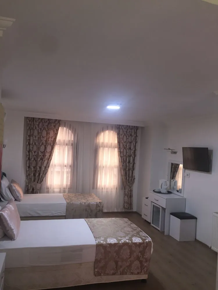 Standard Üç Kişilik Oda