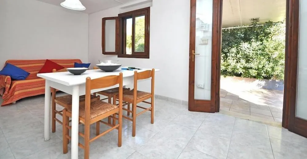 Odada yemek servisi