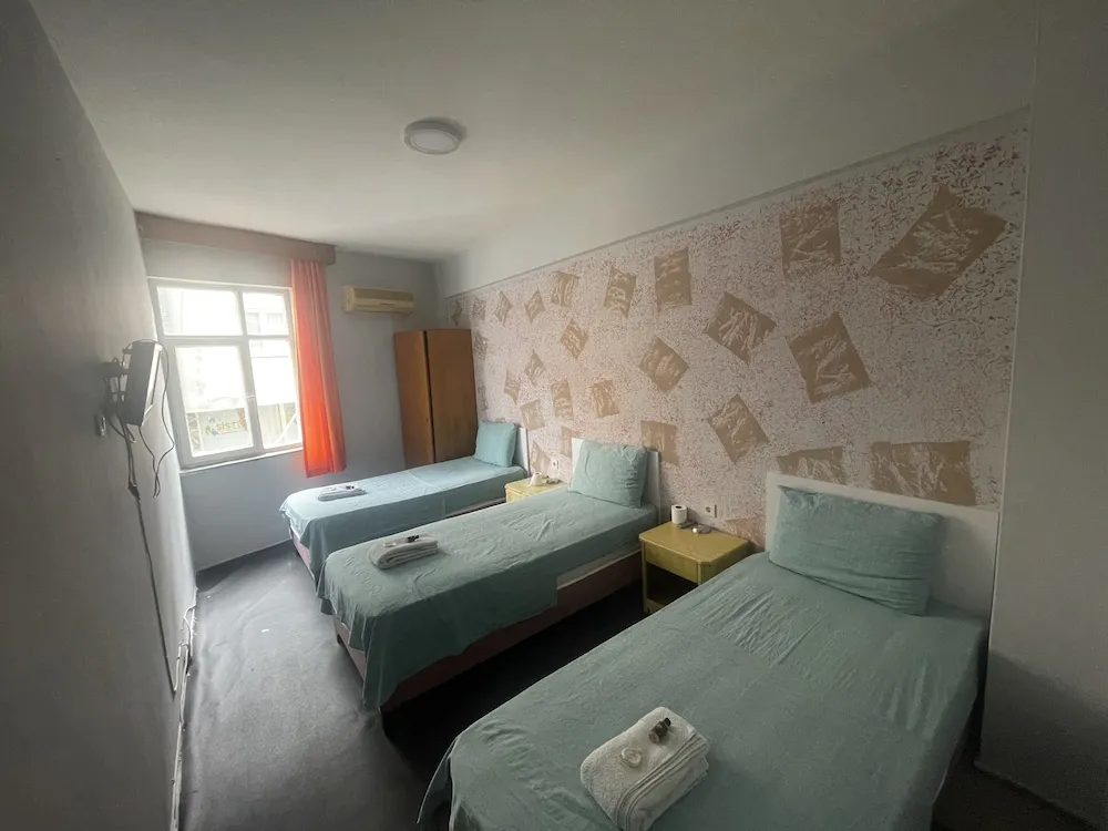 Üç Kişilik Oda, Özel Banyo